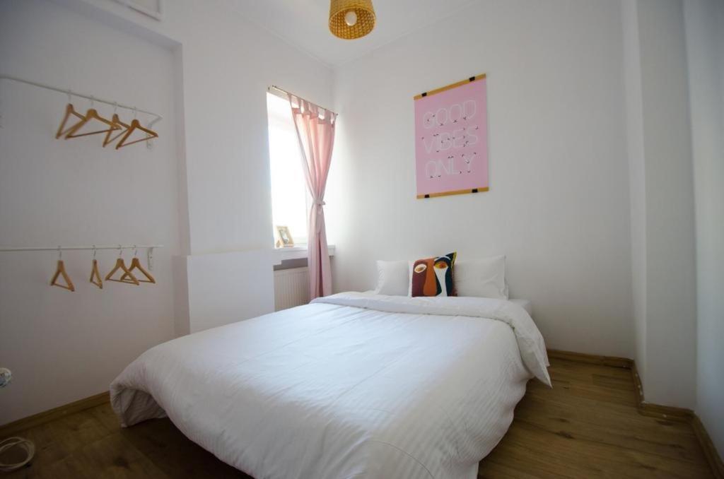 Bright Apartment Near Cismigiu And Old Town Bucarest Extérieur photo