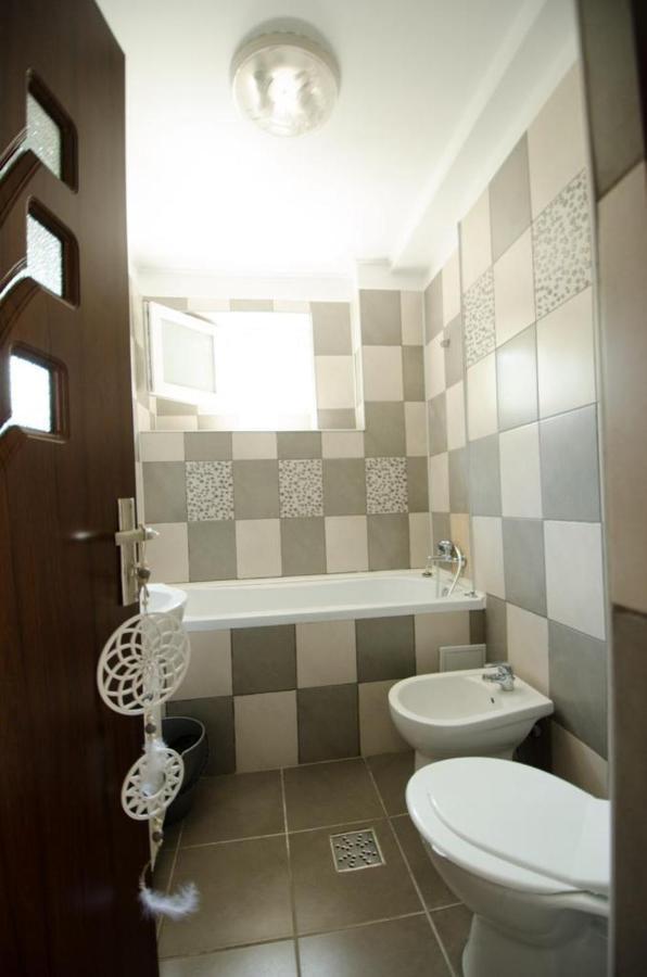 Bright Apartment Near Cismigiu And Old Town Bucarest Extérieur photo
